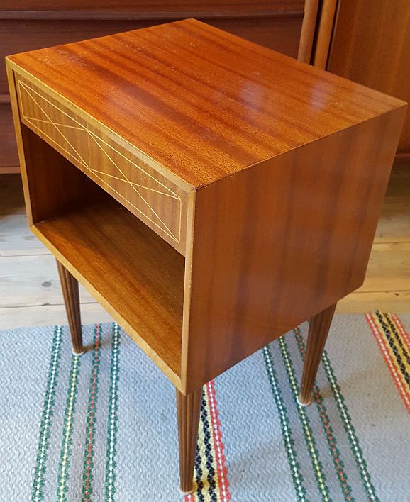 Sängbord mahogny 1950-tal - 3