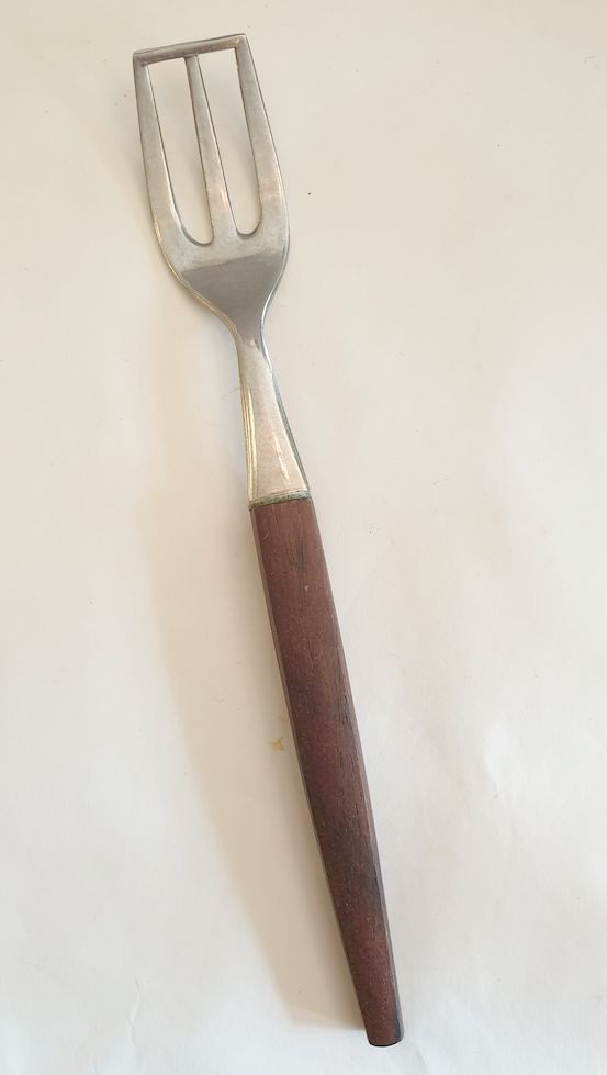 Sardingaffel teak spetsigt skaft