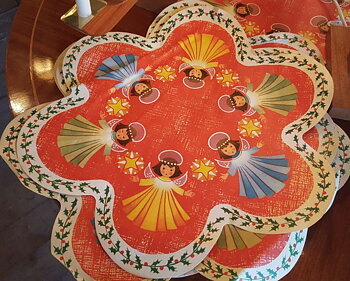 Christmas paper tablemats 1960s