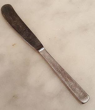 Facette butter knife