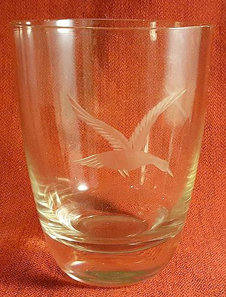 Highball with  waterfowl