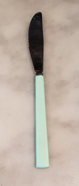 Fiesta light green knife