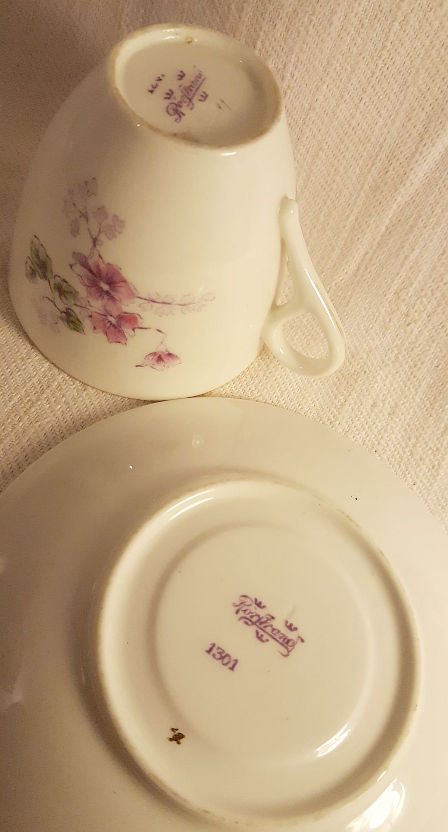 Kaffekopp med fat, nr 1301 - 2