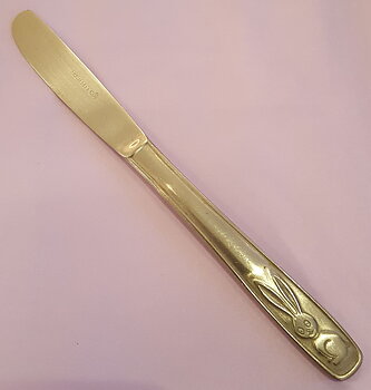 Hare in frame knife
