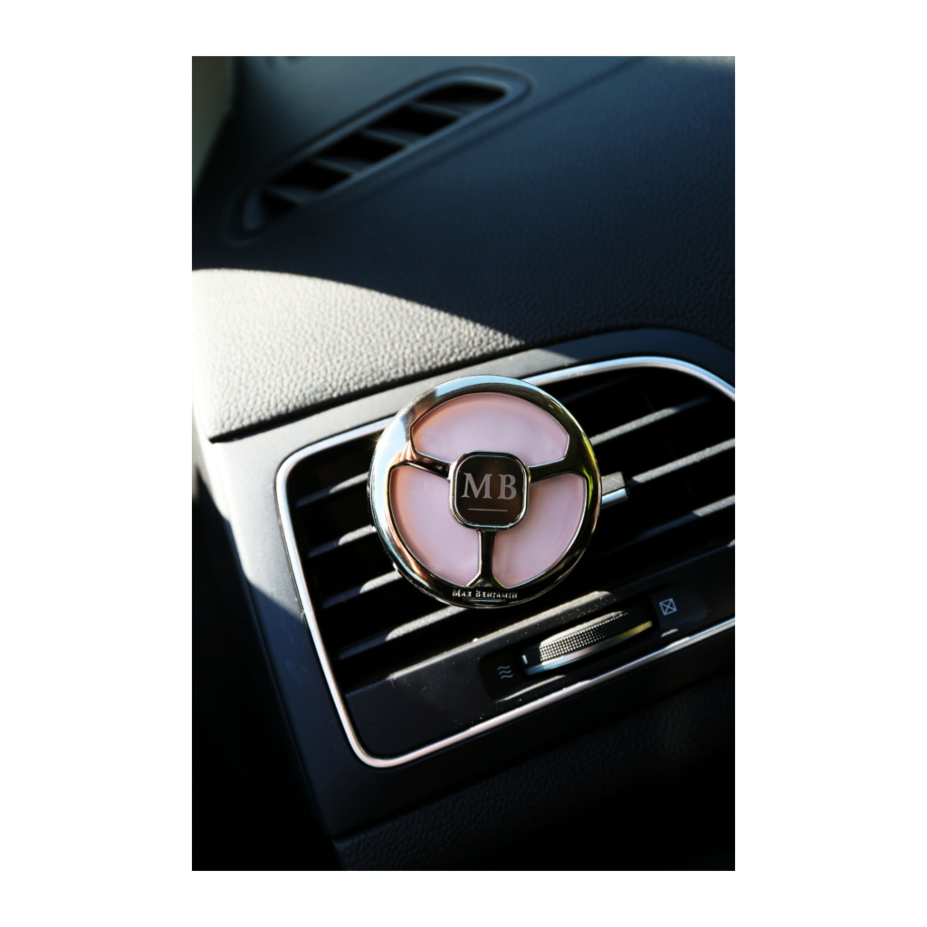 Max Benjamin French Linen Water Car Fragrance - 2
