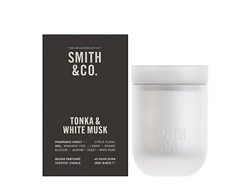 Smith &amp; Co Tonka &amp; White Musk Scented Candle