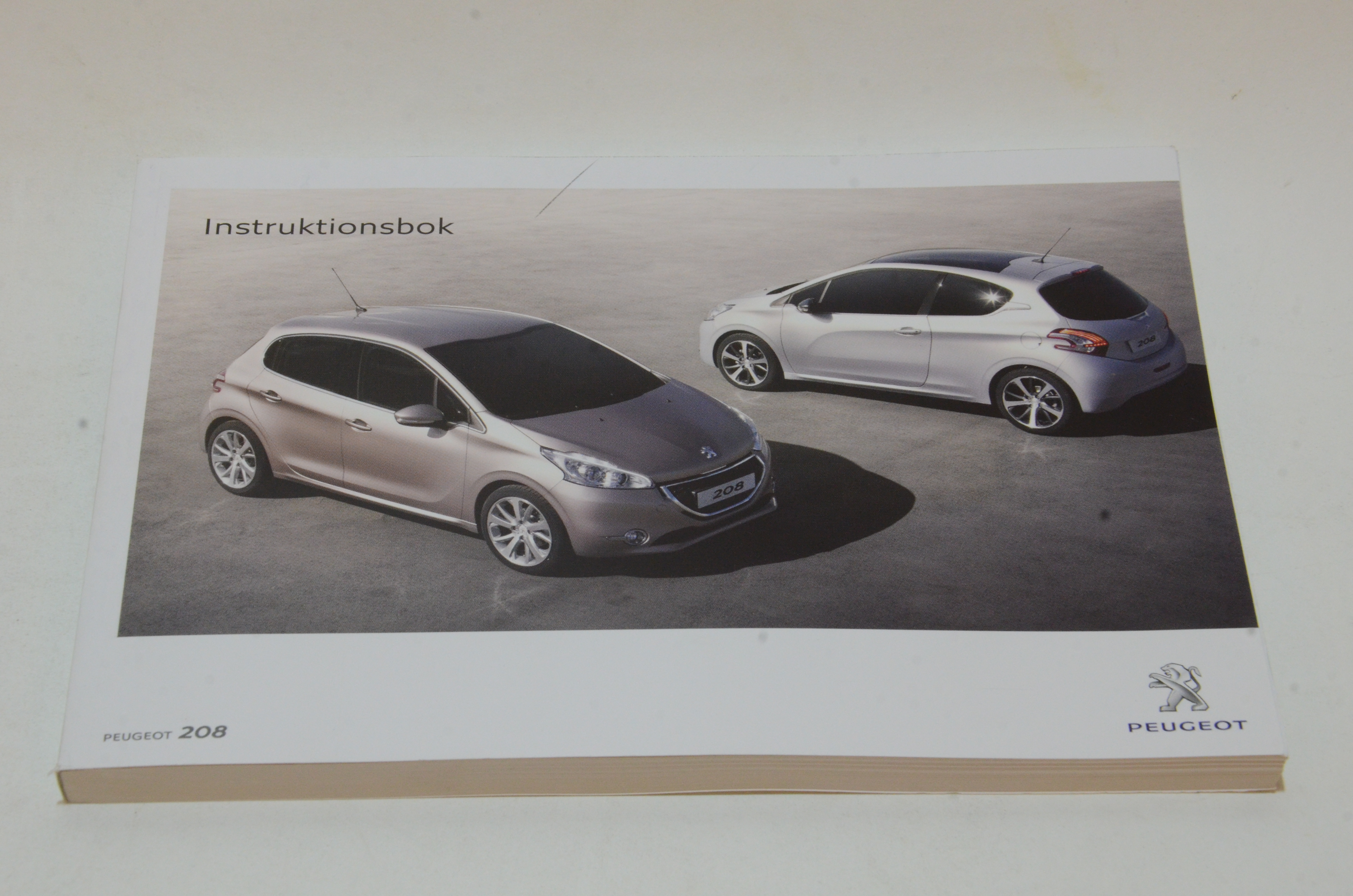 Peugeot 208 2012-2015 Instruktionsbok