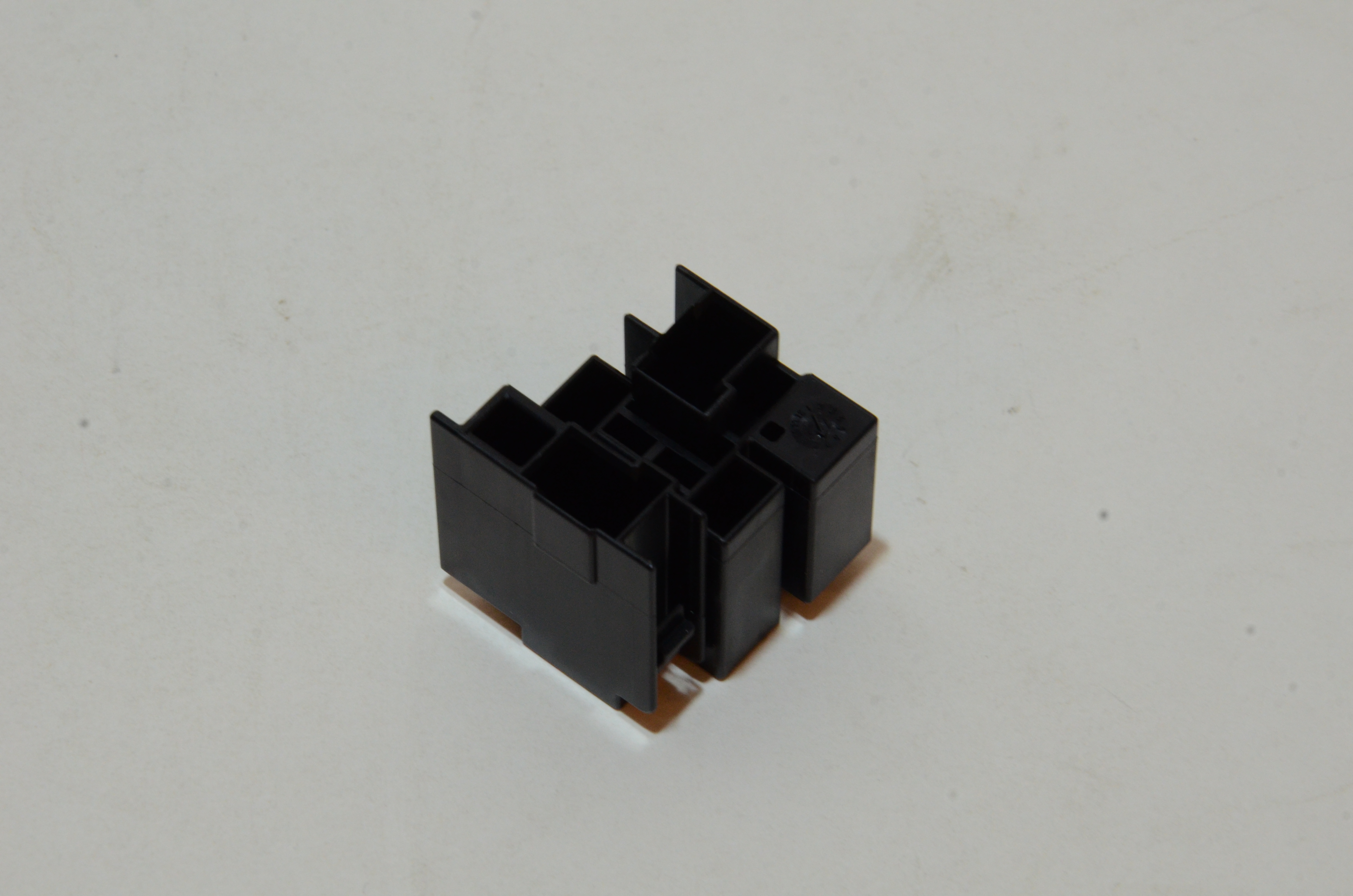 Reläbox
