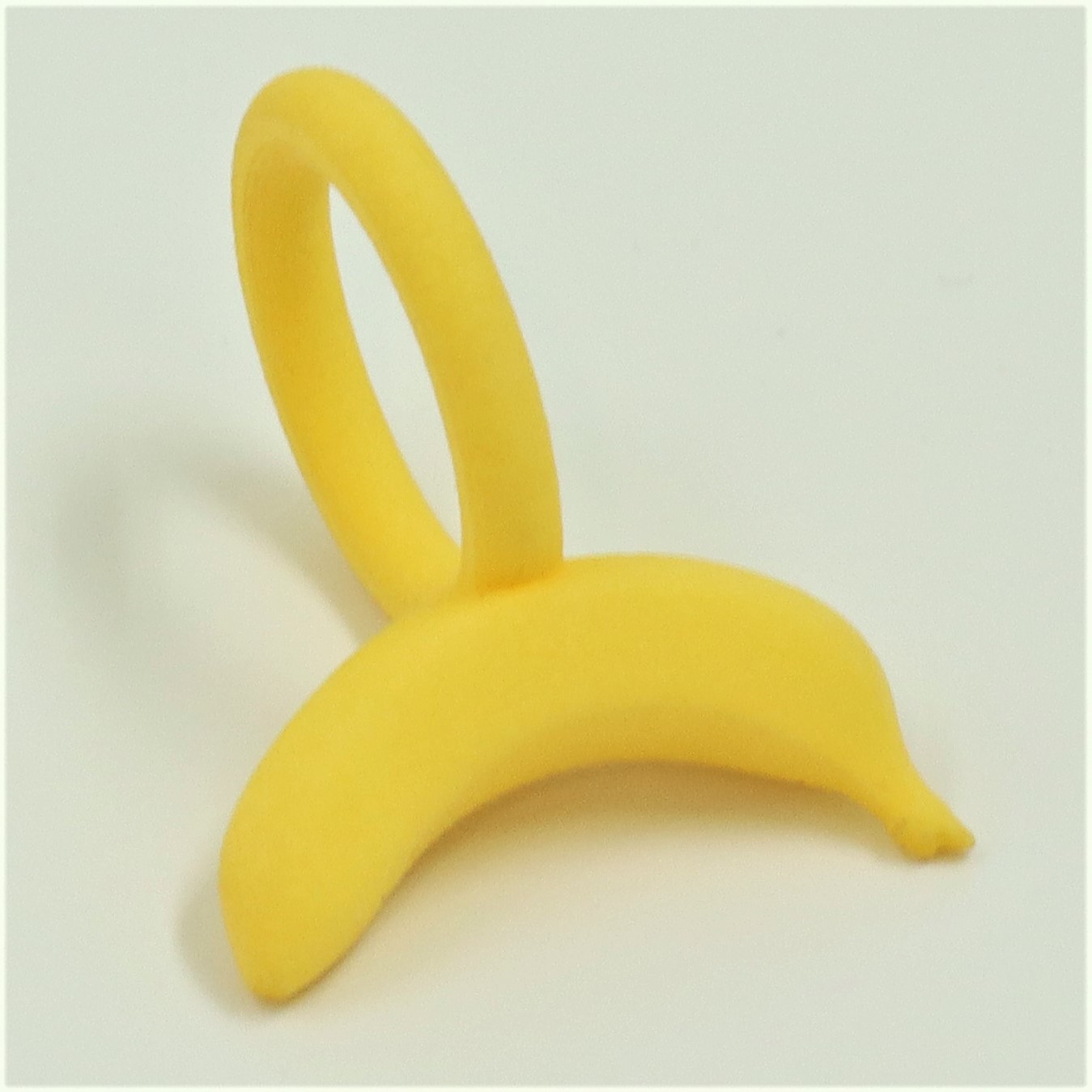 Ted Noten - Banana Ring - 4