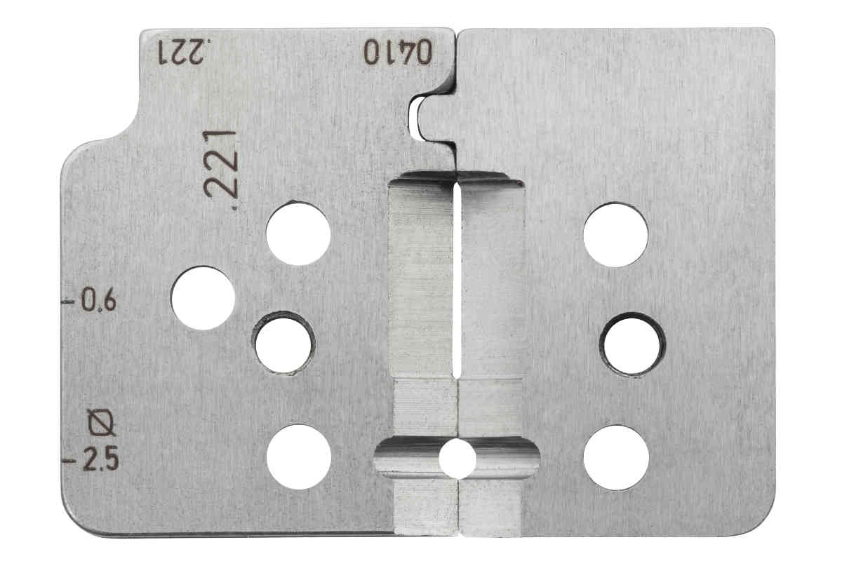Tool for PTFE insulated Cu cable with outer silicone sheath