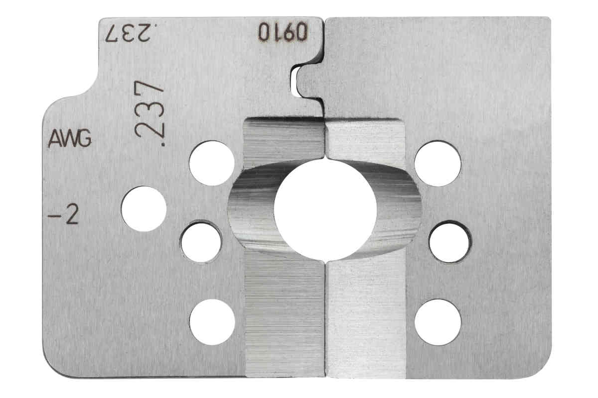 Tool for multi-wire cables with PVC insulation