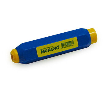 MUNGYO LIITUVARSI MAGNEETILLA MUOVIA
