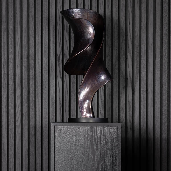 BESANO metal statue - 2