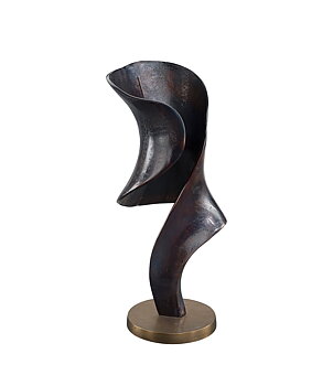 BESANO metal statue
