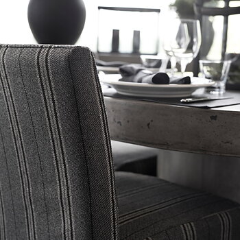 REGENT dining table