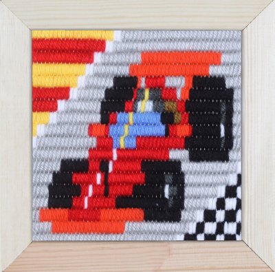 Kids Stitch - racerbil 15 x 15 långstygn