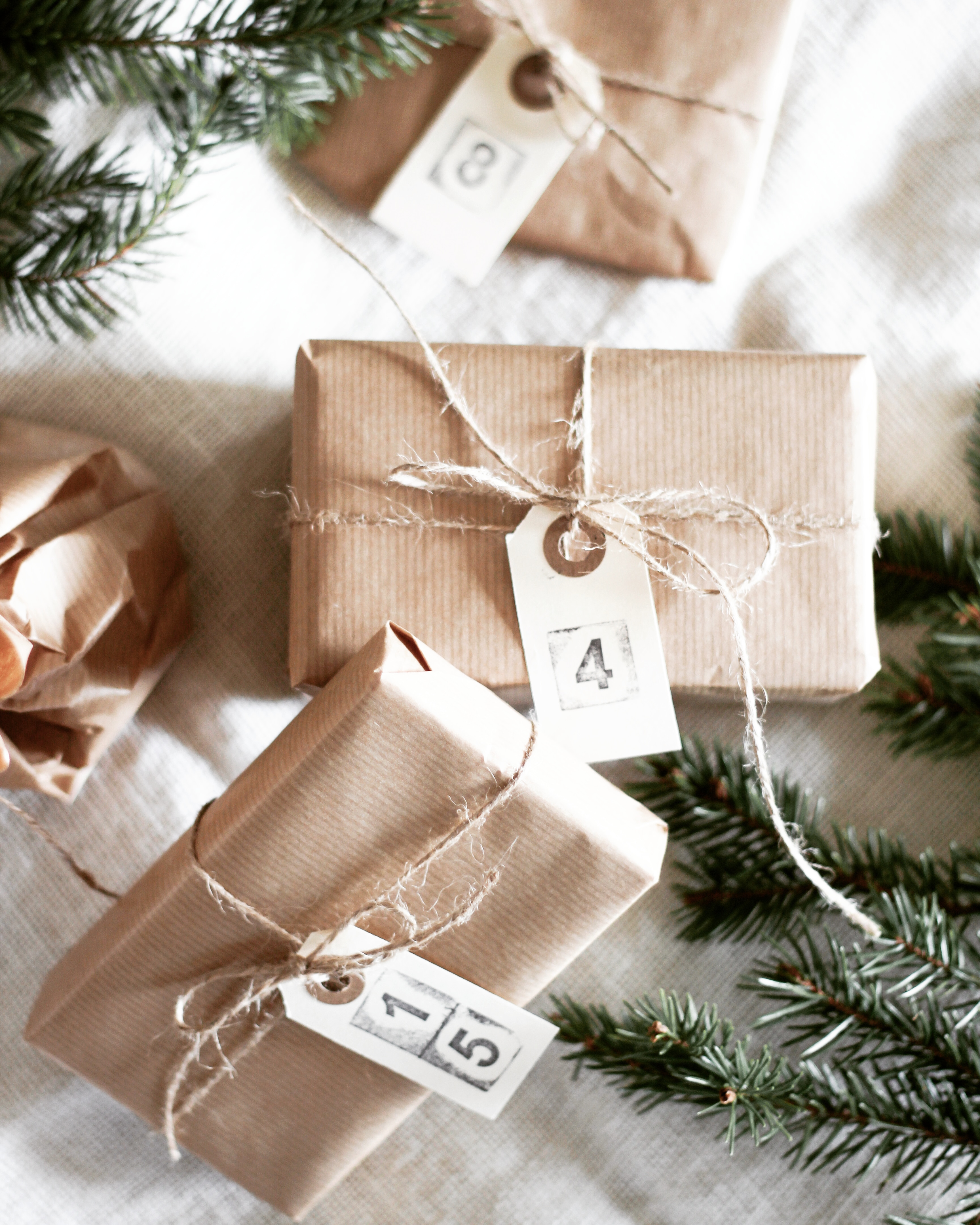 JULKALENDER M. 24ST PAKET Förköpspris 1599 SEK Förbeställ nu, leverans i november!