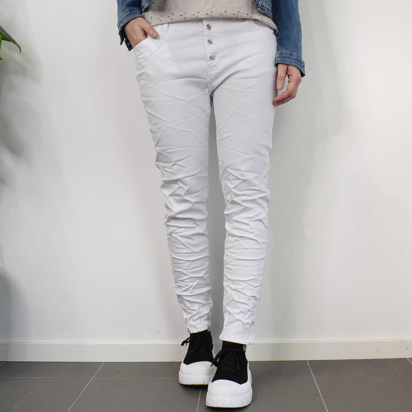 Newplay - En Slags Verklighet