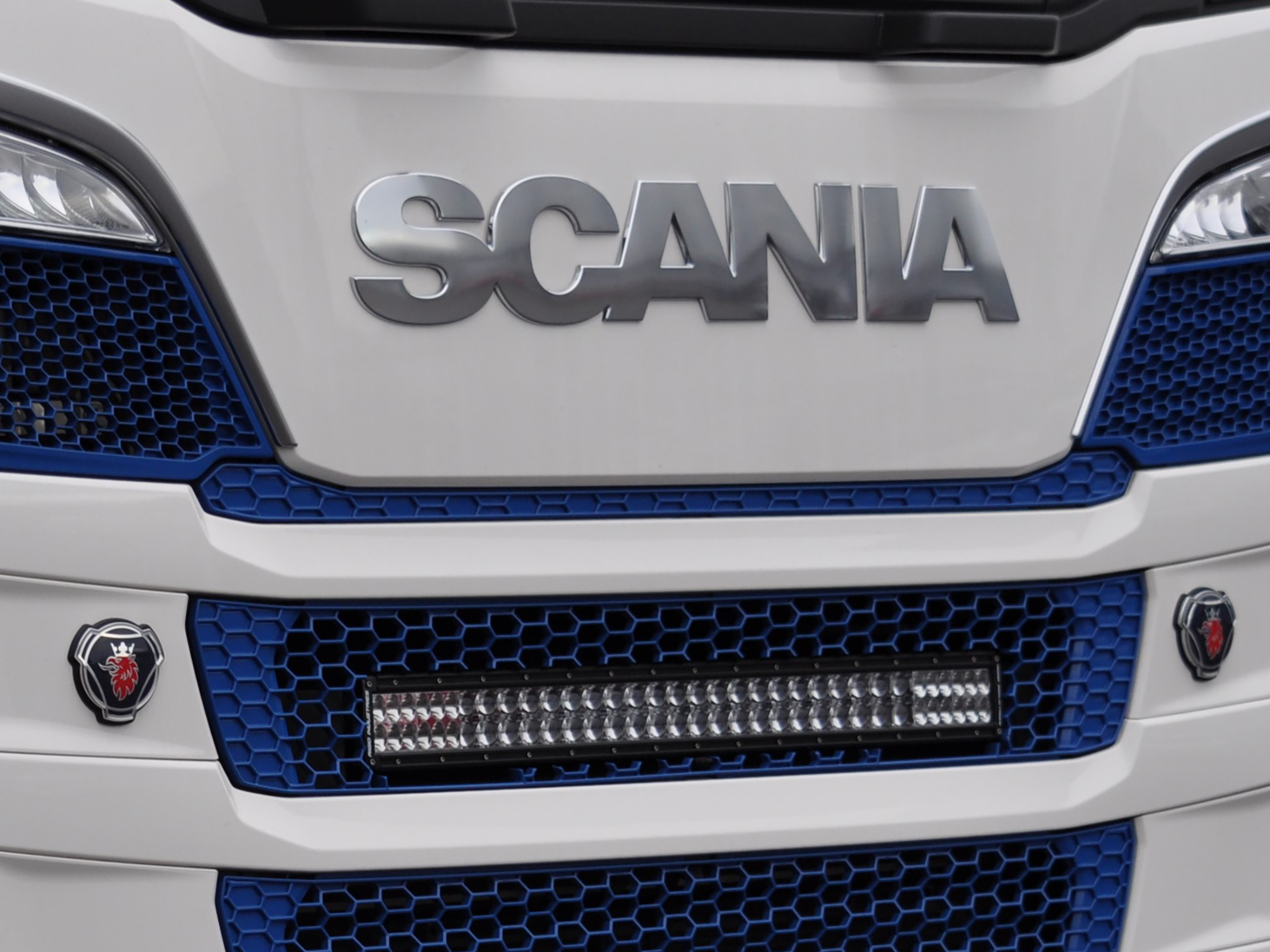 PT LED ramp E2-30" Combo Pro inkl. mont. kit Scania R *anska