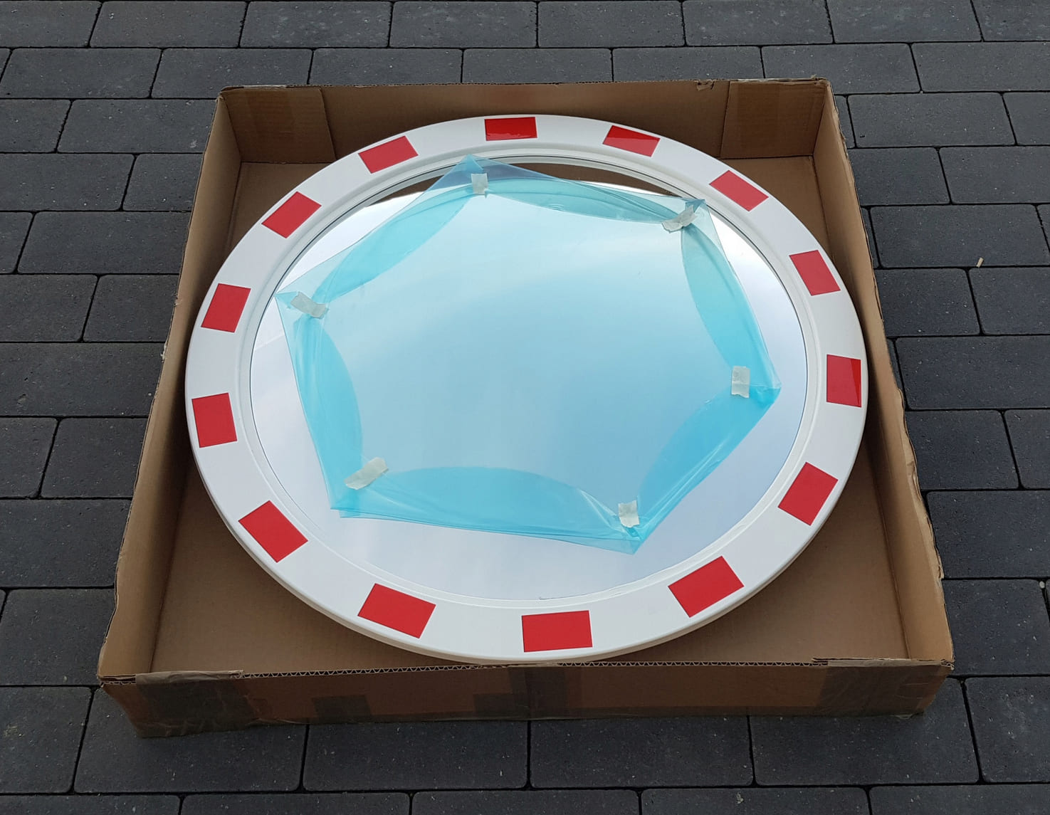 Övriga12 Trafikspegel U-18a 60cm Akryl Vit/Röd Ram Rörfäste 2", Vägspegel Parkering - 2