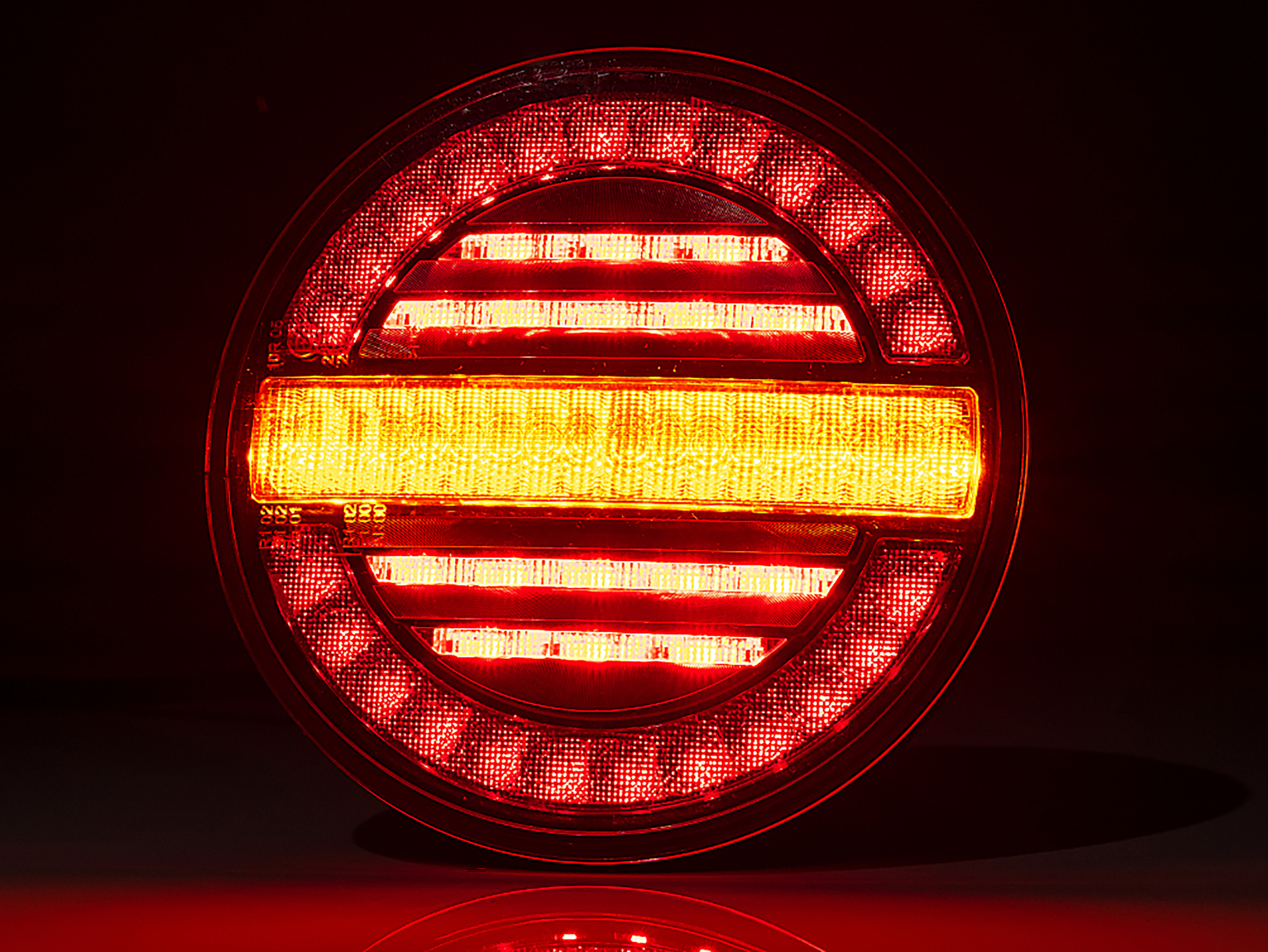 BriodLights Universal LED baklampa rund, 12/24 V - 4