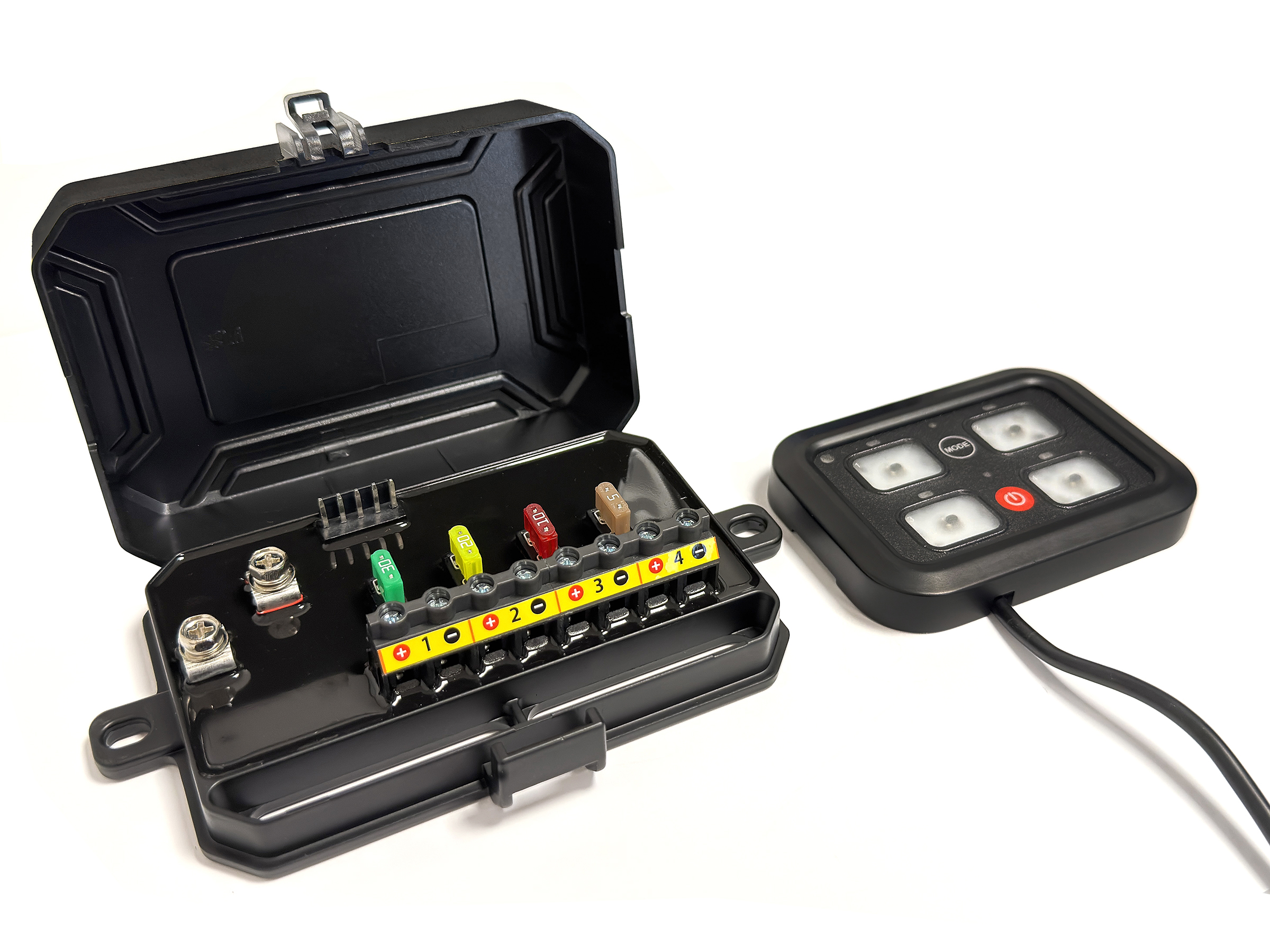 BriodTech Kontrollpanel 4 med reläbox 12/24 V - 3