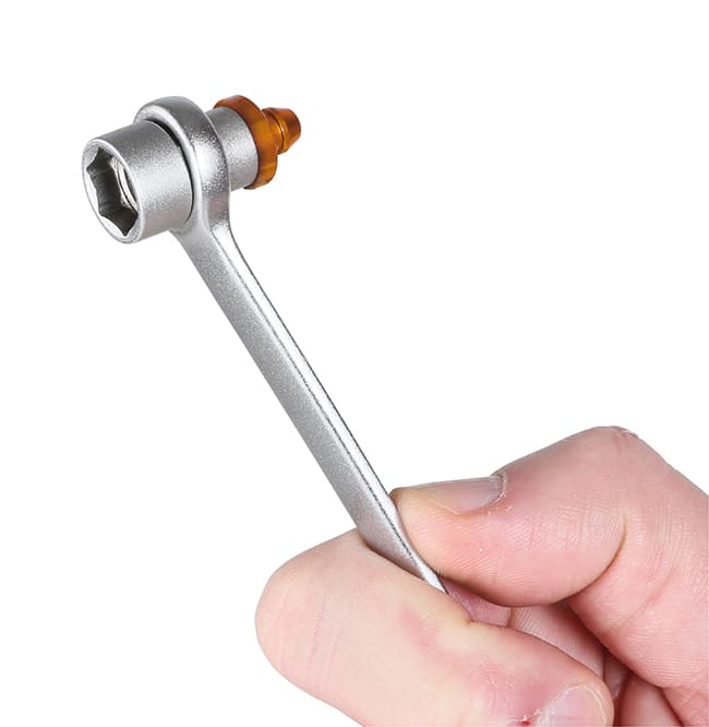 Bromsluftningssats 6 Delar med Bromsrörsnycklar 7-11 mm, Slangar, Plastväska, BETA Tools - 3
