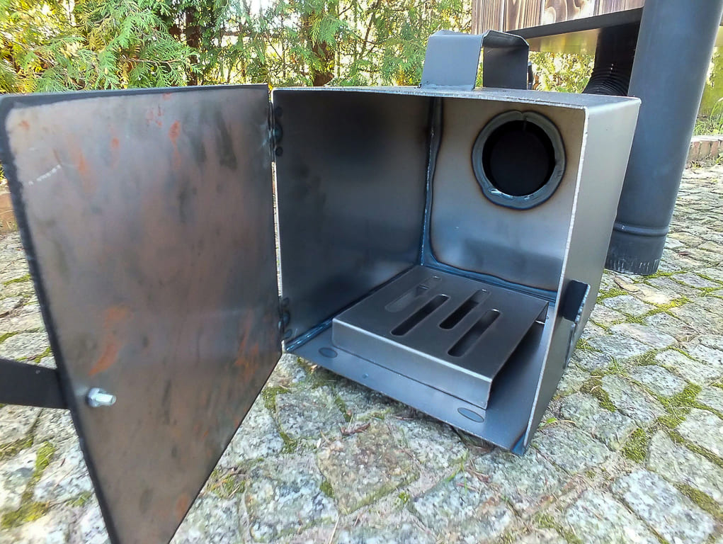 RusticSmoke Mobilt rökskåp av trä och metall för hemmabruk, vedeldat, komplett rökeri kit, handgjort, Rustic Smoke - 4