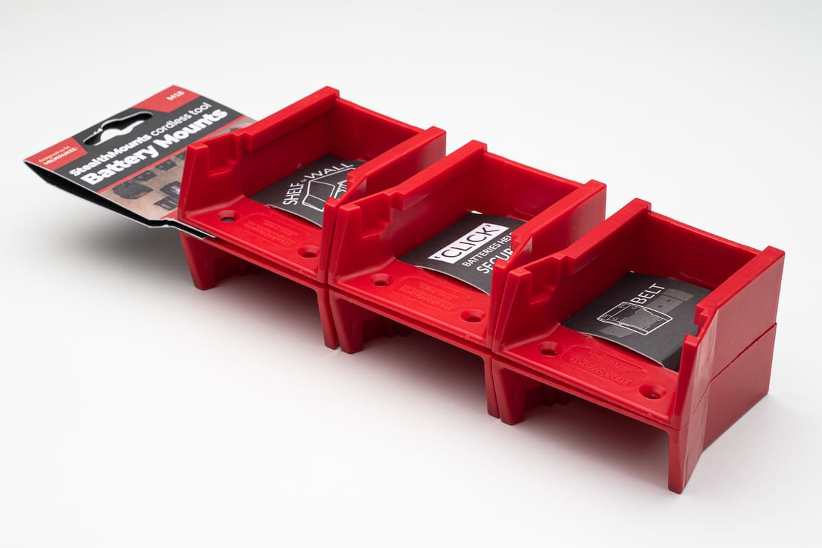 Stealth Mounts Batterifästen 6-pack för Milwaukee M18 ABS Väggmontage Röd, StealthMounts