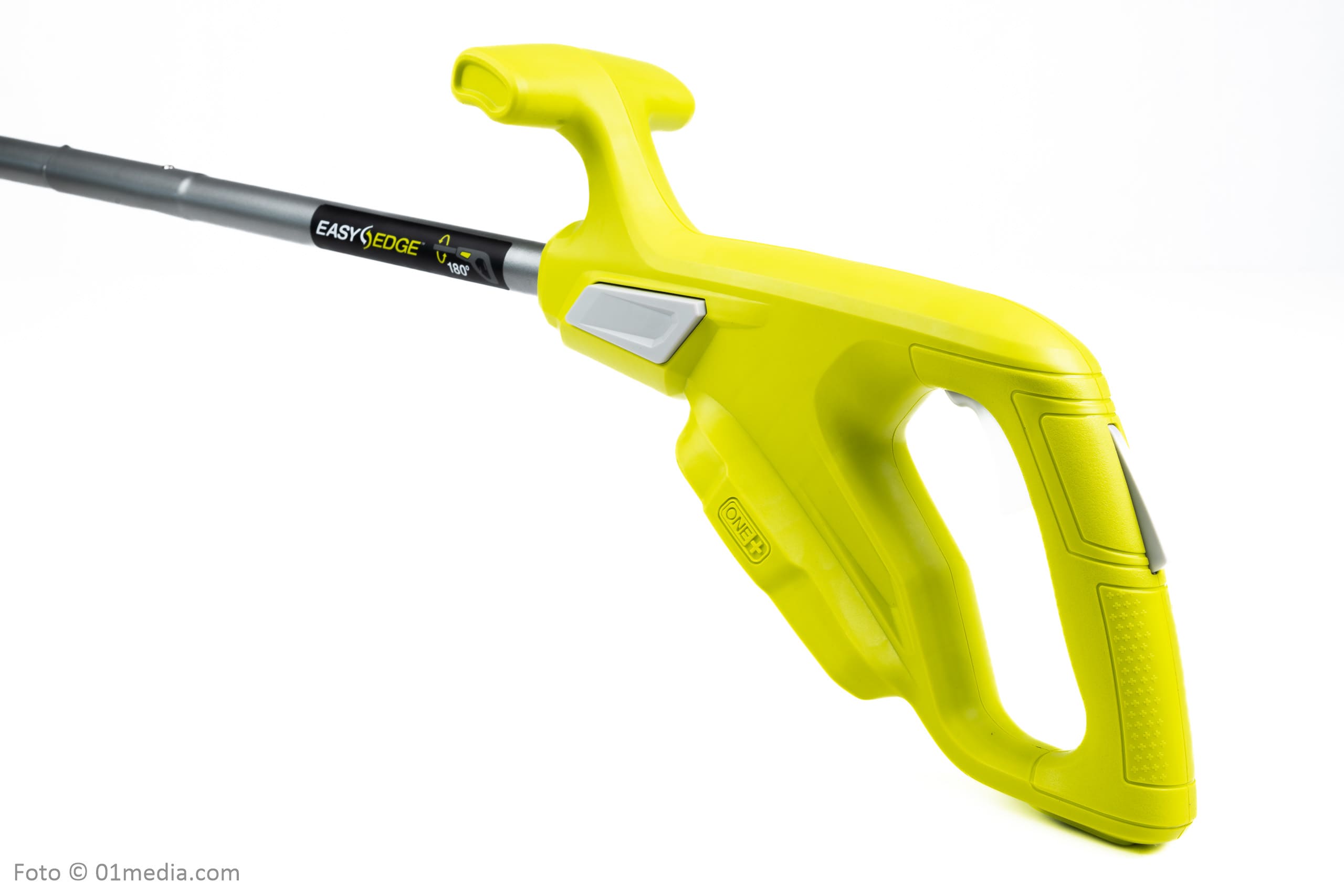 Grästrimmer Ryobi ONE+ med batteri 2Ah och laddare - 12