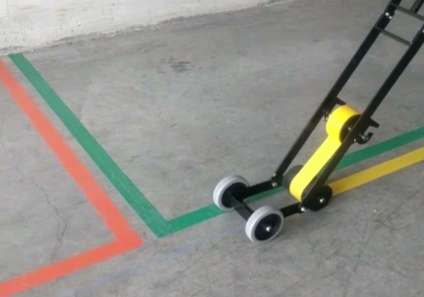 Märktejp 33m x 50 mm PVC, självhäftande, hållbar golvmärkningstejp, Budfix - Röd - 5