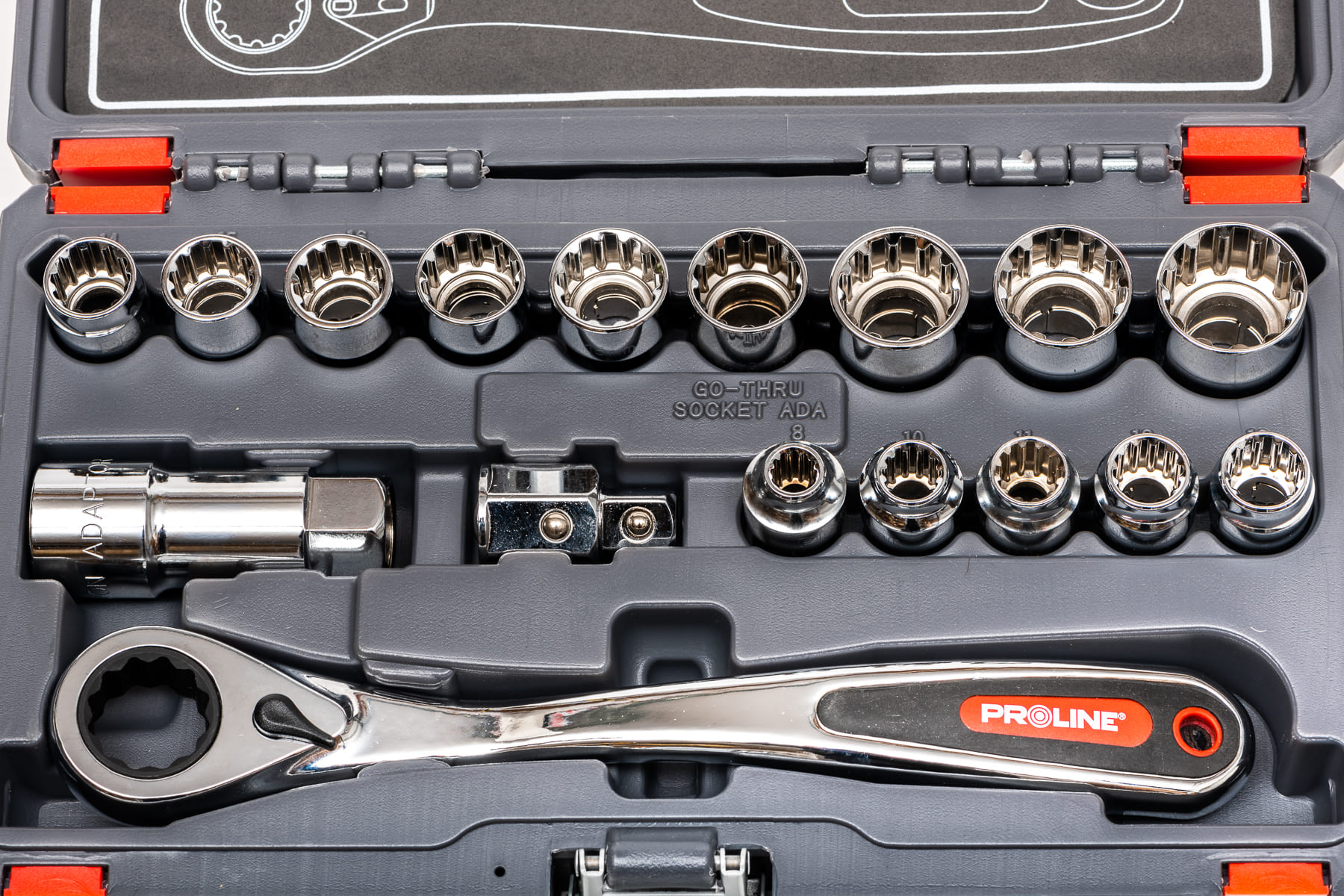 PROLINE TOOLS Hylsnyckelsats 17st med genomgående hylsor SPLINES, adapter 1/2, förlängare 77 mm, spärrskaft 72 kugg, Proline - 2