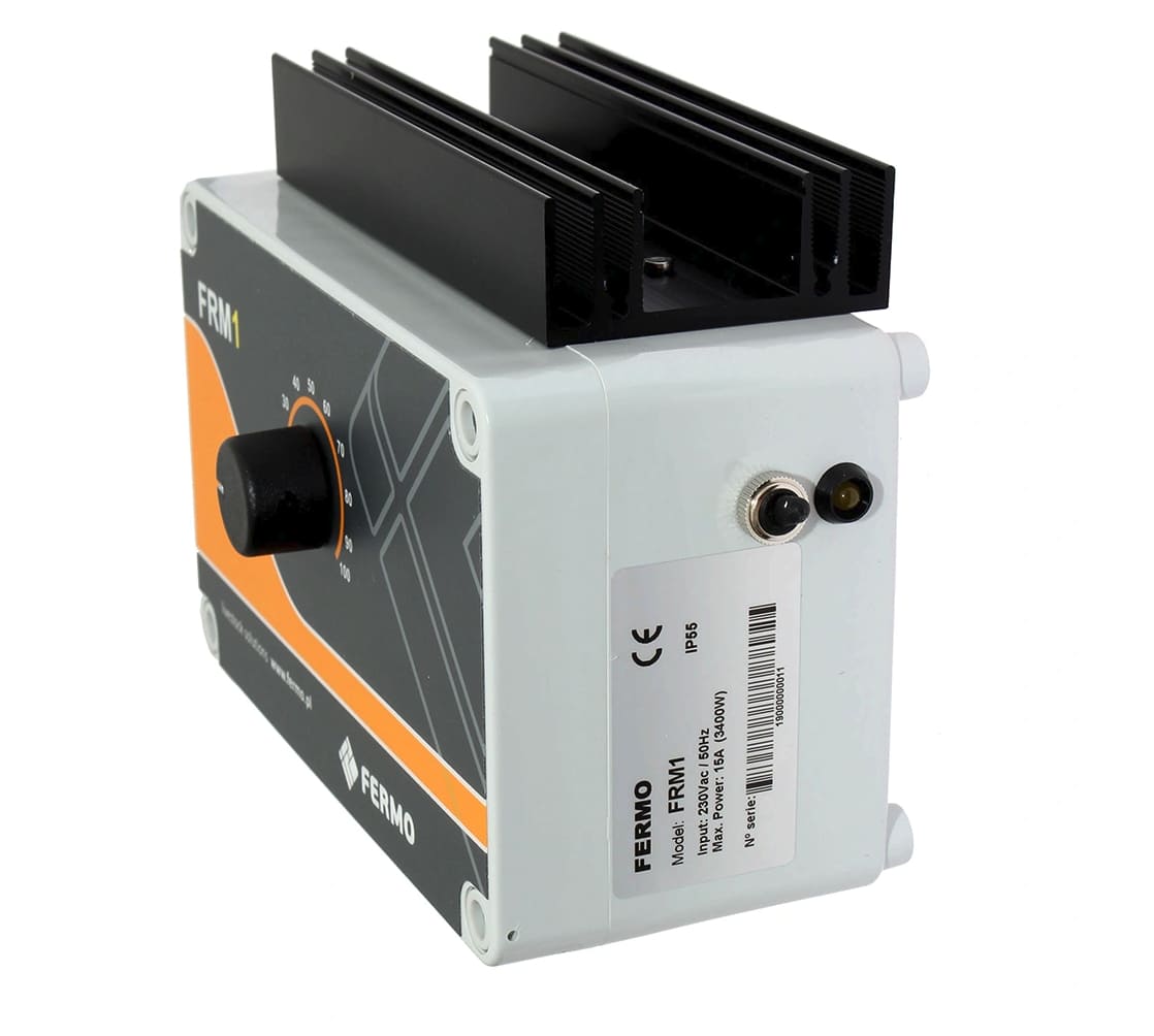 Manuell Varvtalsregulator Fläkt 15A 230V Steglös IP55 med Kylfläns, Fermo - 3
