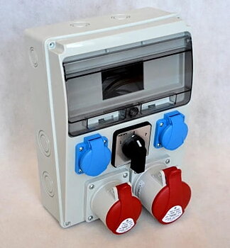 Övriga 3 Elcentral IP442 terminaler, 2 x 230V, 1 x 32A 5P, 1 x 16A 5P
