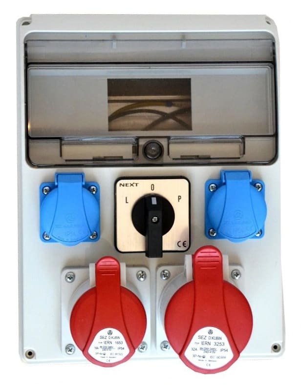 Övriga 3 Elcentral IP442 terminaler, 2 x 230V, 1 x 32A 5P, 1 x 16A 5P