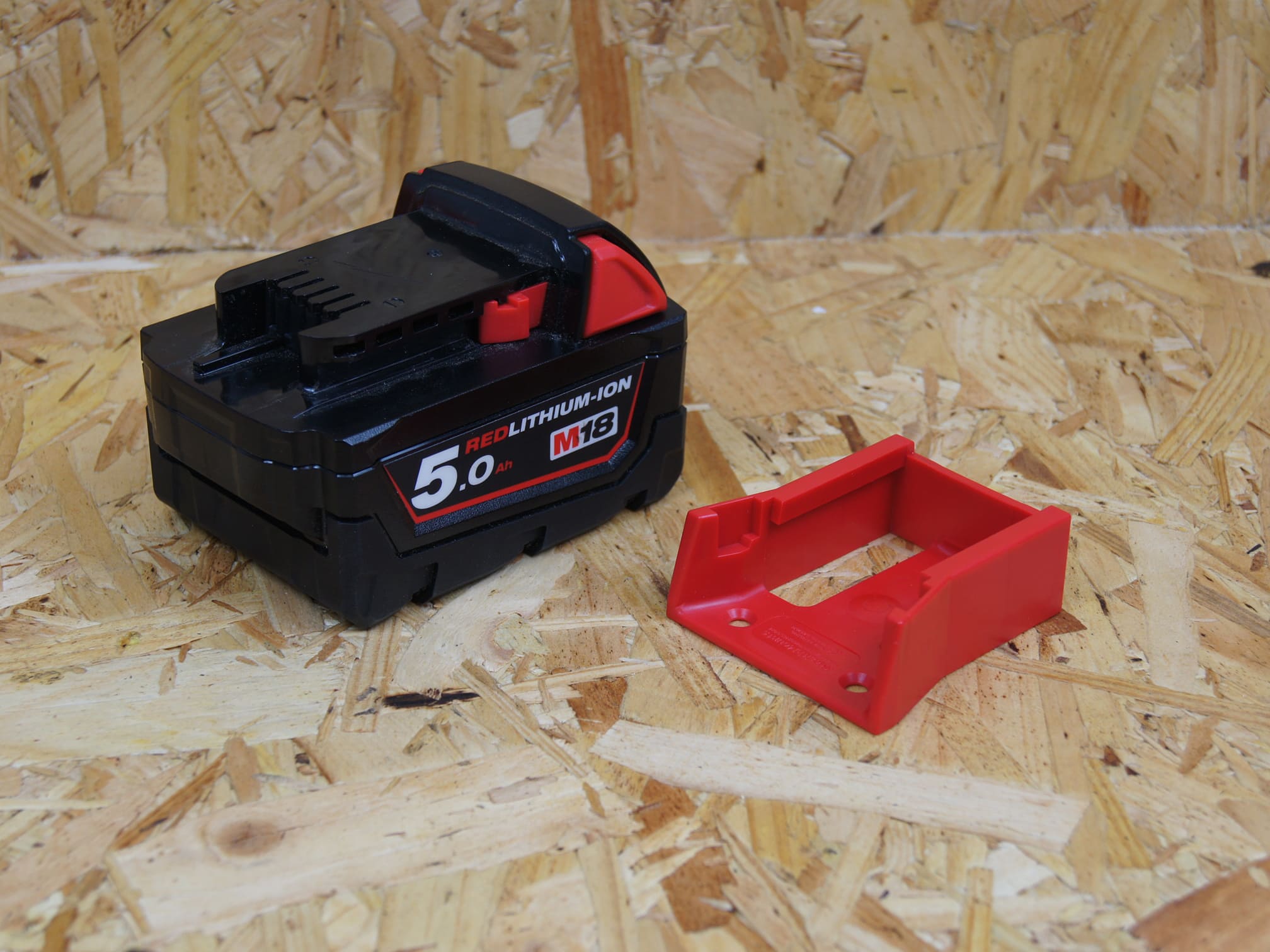Stealth Mounts Batterifästen 6-pack för Milwaukee M18 ABS Väggmontage Röd, StealthMounts - 7