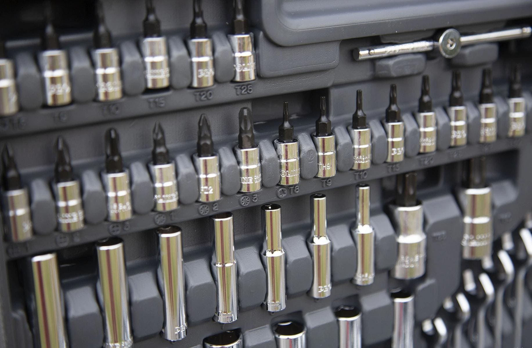 PROLINE TOOLS Hylsnyckelsats 217st, 1/4, 3/8, 1/2, 3.5-32 mm, långa och korta hylsor, U-ringnycklar, CRV, Proline - 7