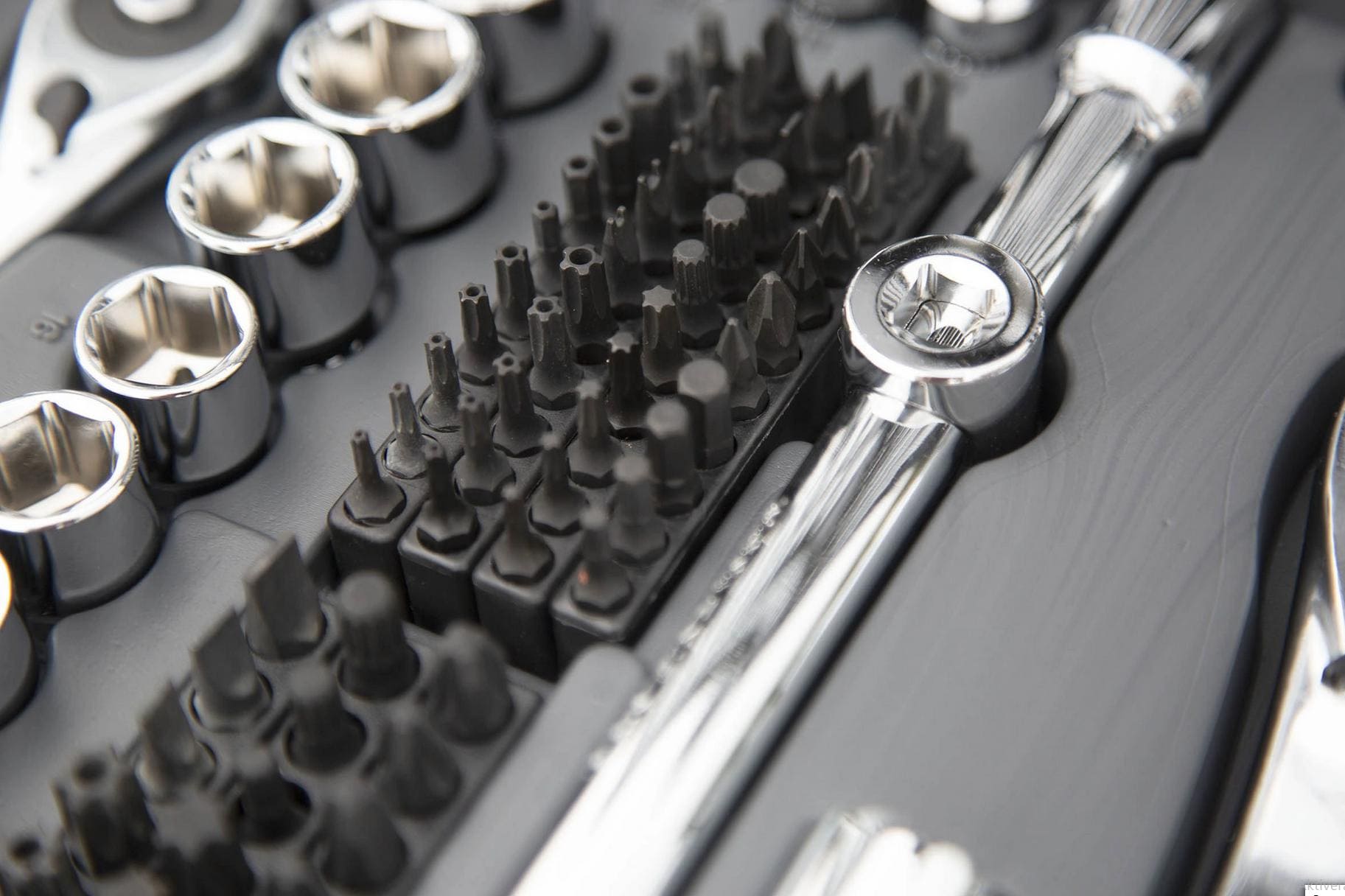 PROLINE TOOLS Hylsnyckelsats 217st, 1/4, 3/8, 1/2, 3.5-32 mm, långa och korta hylsor, U-ringnycklar, CRV, Proline - 10