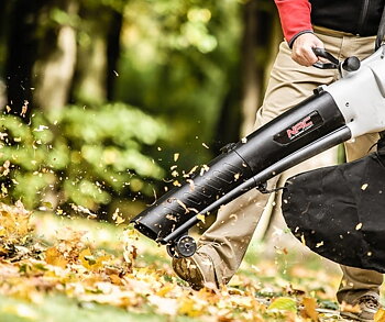 Lövblås eldriven lätt, lövsug - 240V 3200W lövuppsamlare, 14 m3/min, 40L, 10:1, 10000-15000 RPM, NAC
