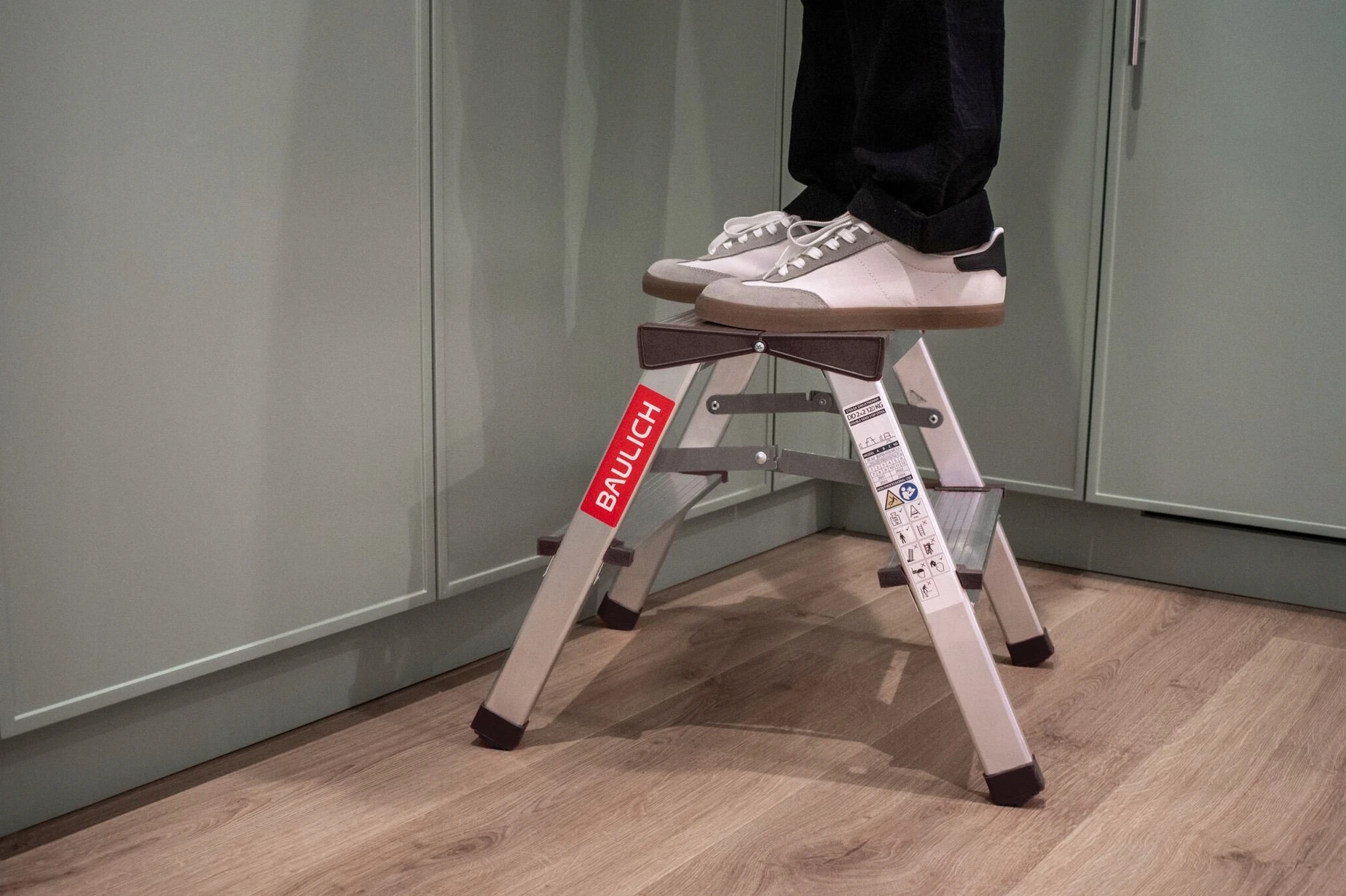 Pall 38 cm, hopfällbart mini stege, aluminium, max 125 kg, BAULICH - 10