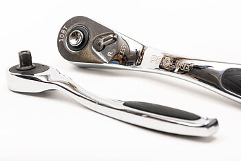 PROLINE TOOLS Spärrhandtag 1/4, l=133 mm, 108T, nersänkt tryckknapp, slim, av högsta kvalitet, Proline