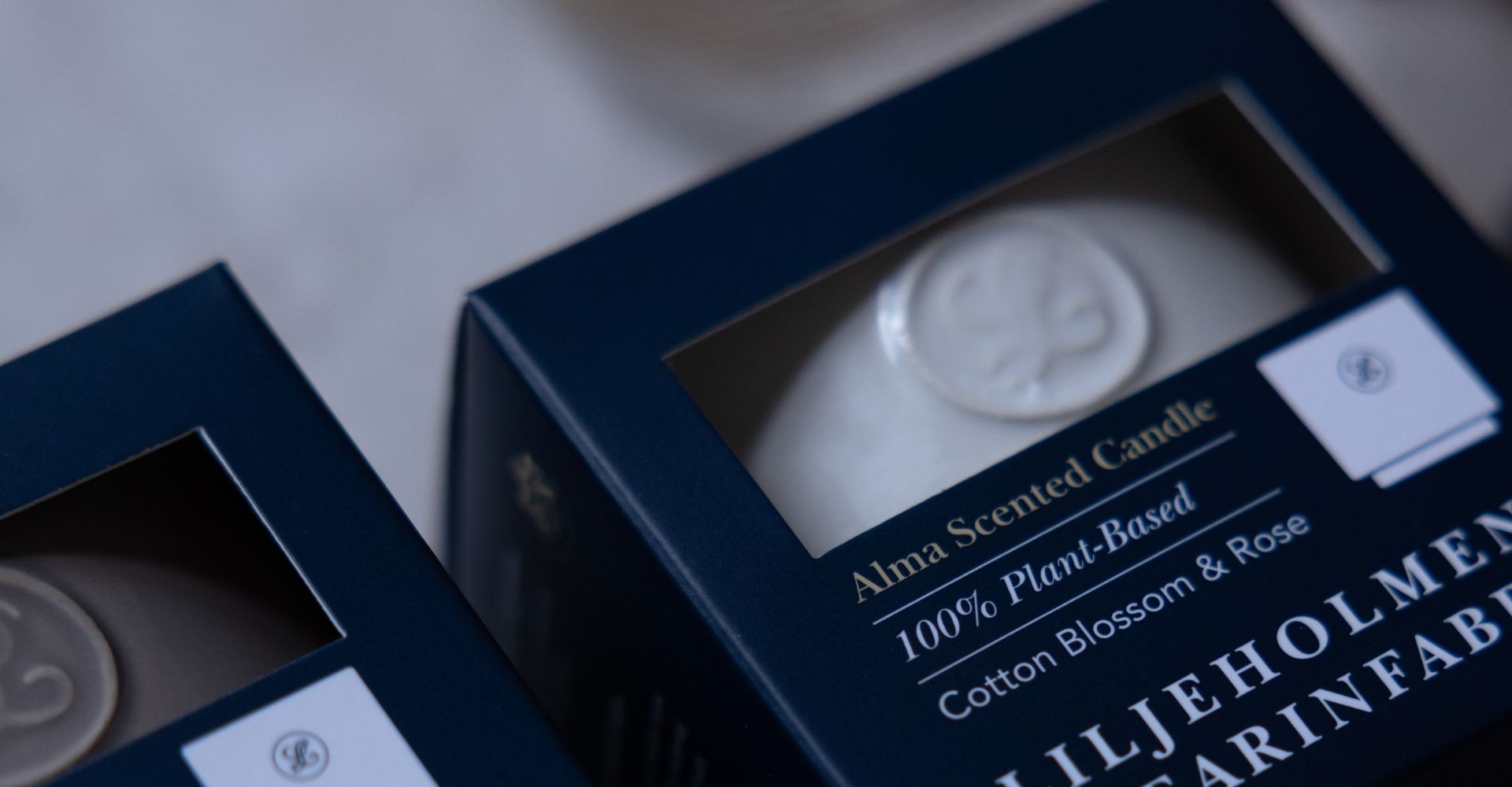 SCENTED CANDLES made from plant-based wax 