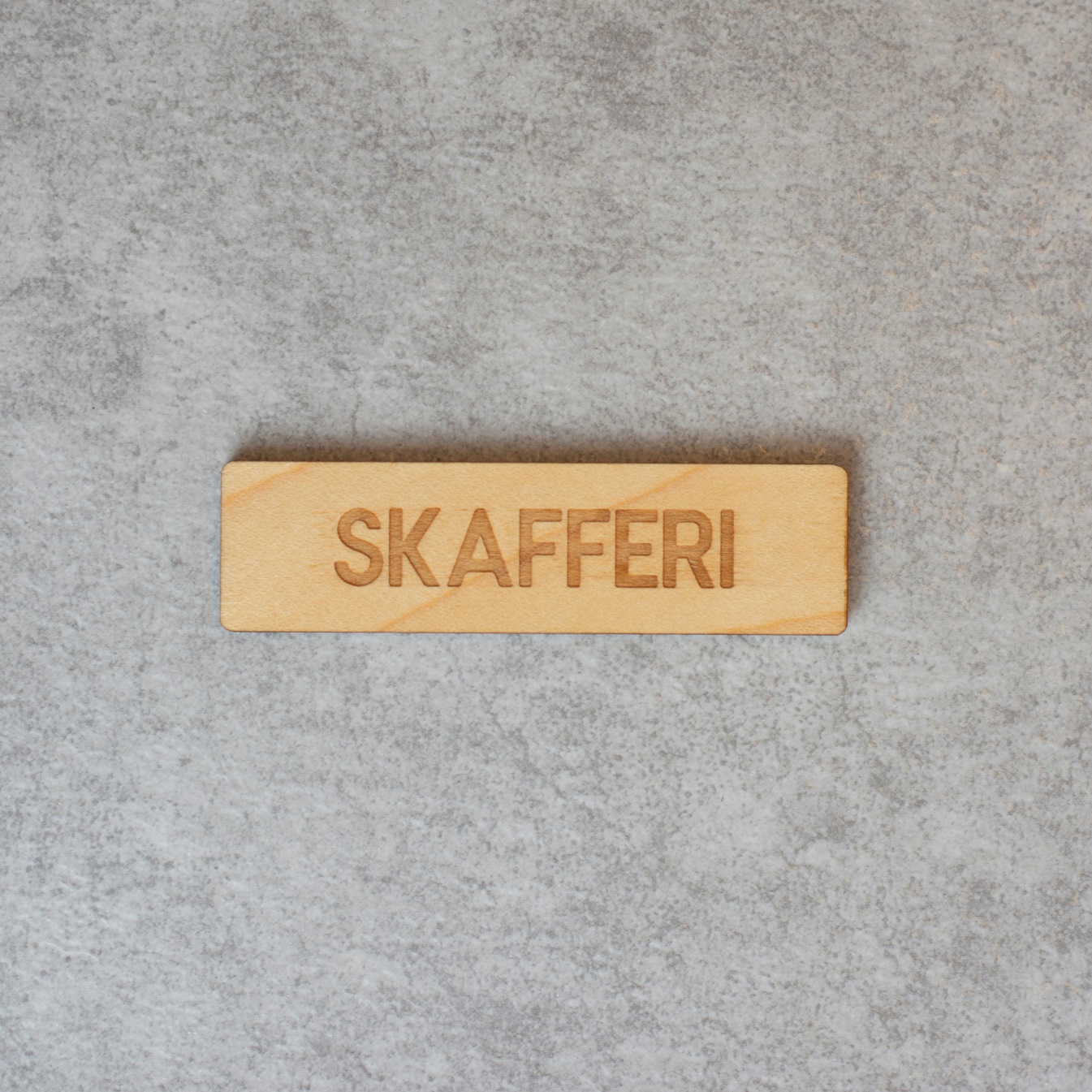 Skafferi (Träskylt) Gravyr