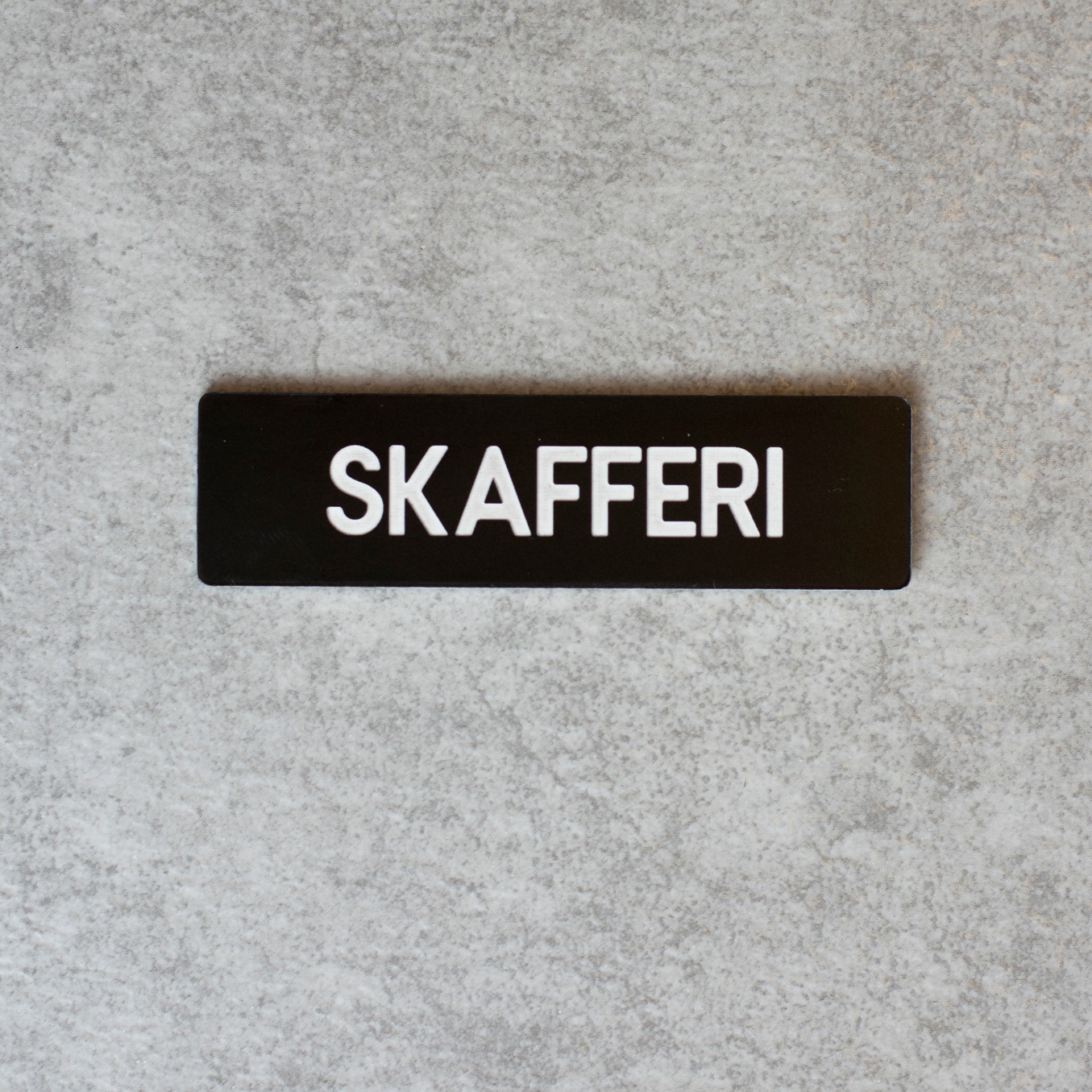 Skafferi Svart/Vit Gravyr