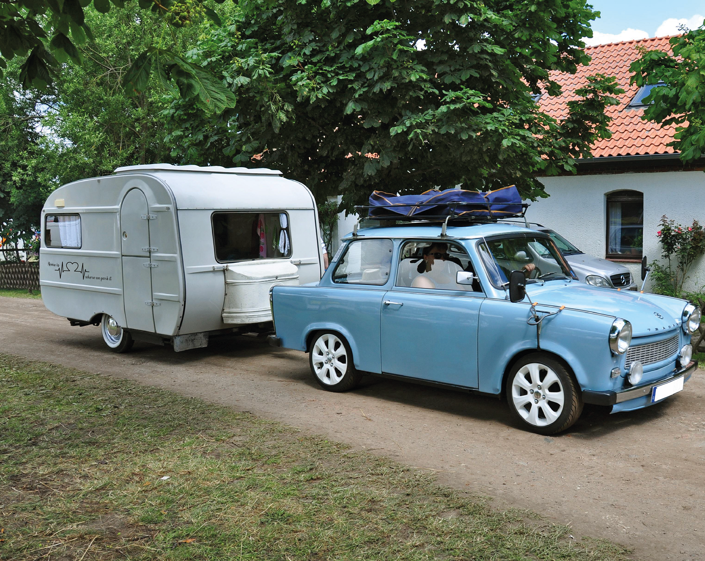 Home is where we park it Husvagnsdekal - 2