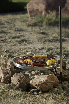 Justerbar campinggrill