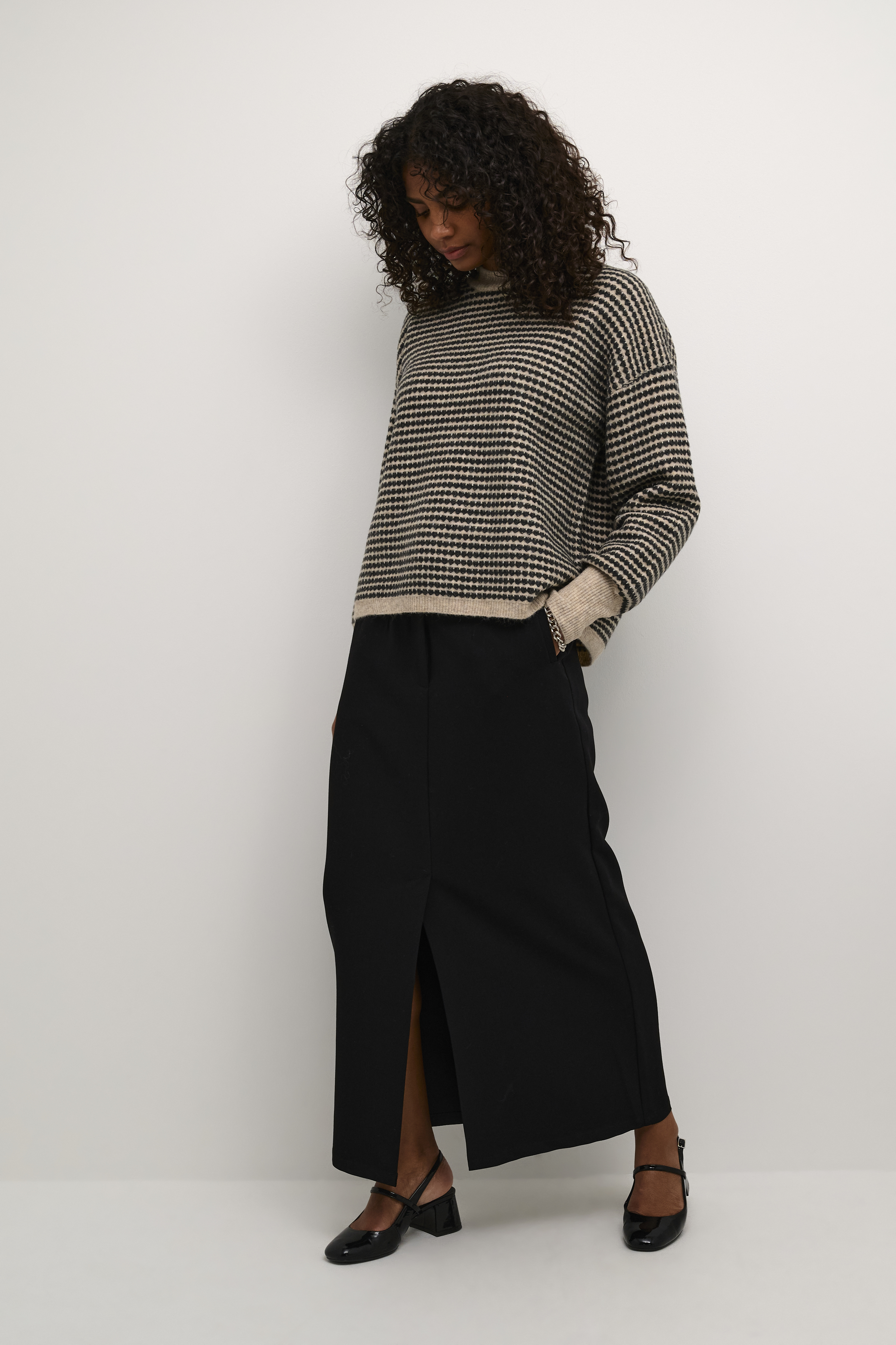 KAhella Skirt  Black Deep  Lång svart kjol - 4