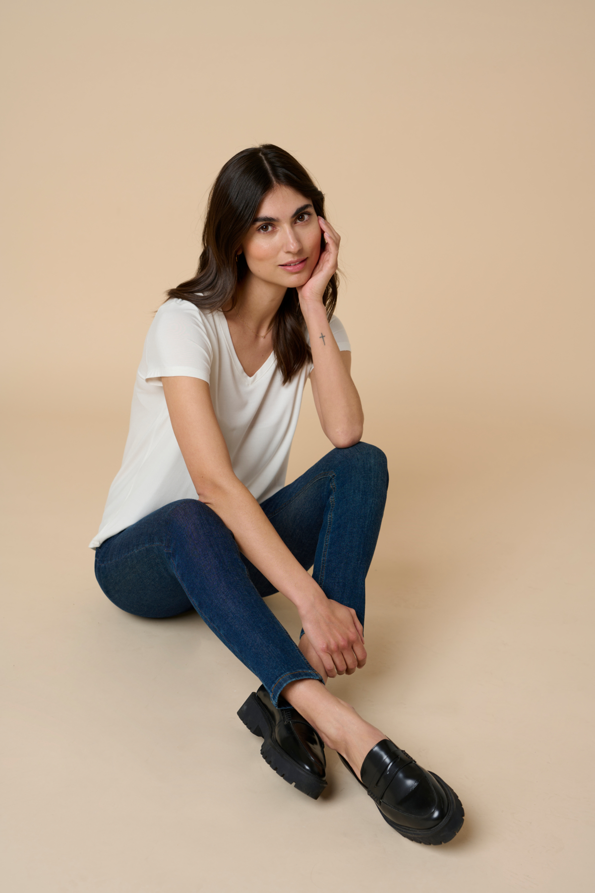 CUpoppy V-neck T-Shirt  Spring Gardenia