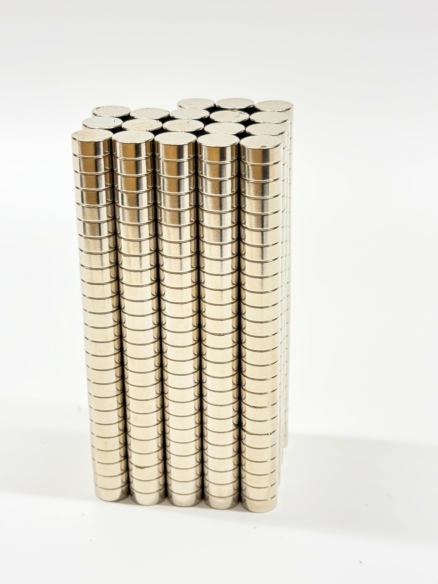 Magnet Ø10x4 Neodym - 2