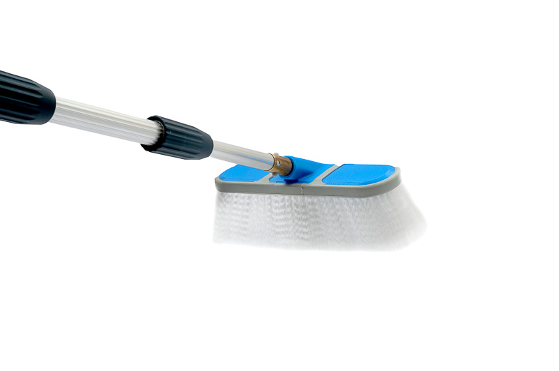 Telescopic handle, choose 6 or 8 meters, includes a soft solar panel brush, a universal brush, a rubber scraper for up to 10–15 cm of snow, and an angle adapter. Hose not included. - 4